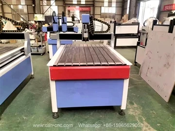 3-osový CNC router 1212 v Spojených štátoch je pripravený. Ďakujeme za dôveru...